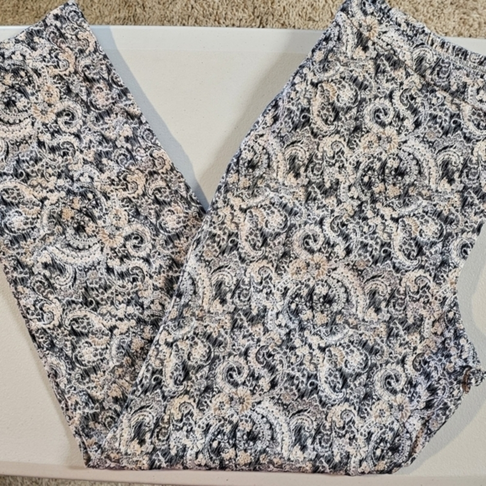 Isaac Mizrahi Live! Regular 24/7 Stretch Ikat Paisley Slim‎ Leg pants size 16